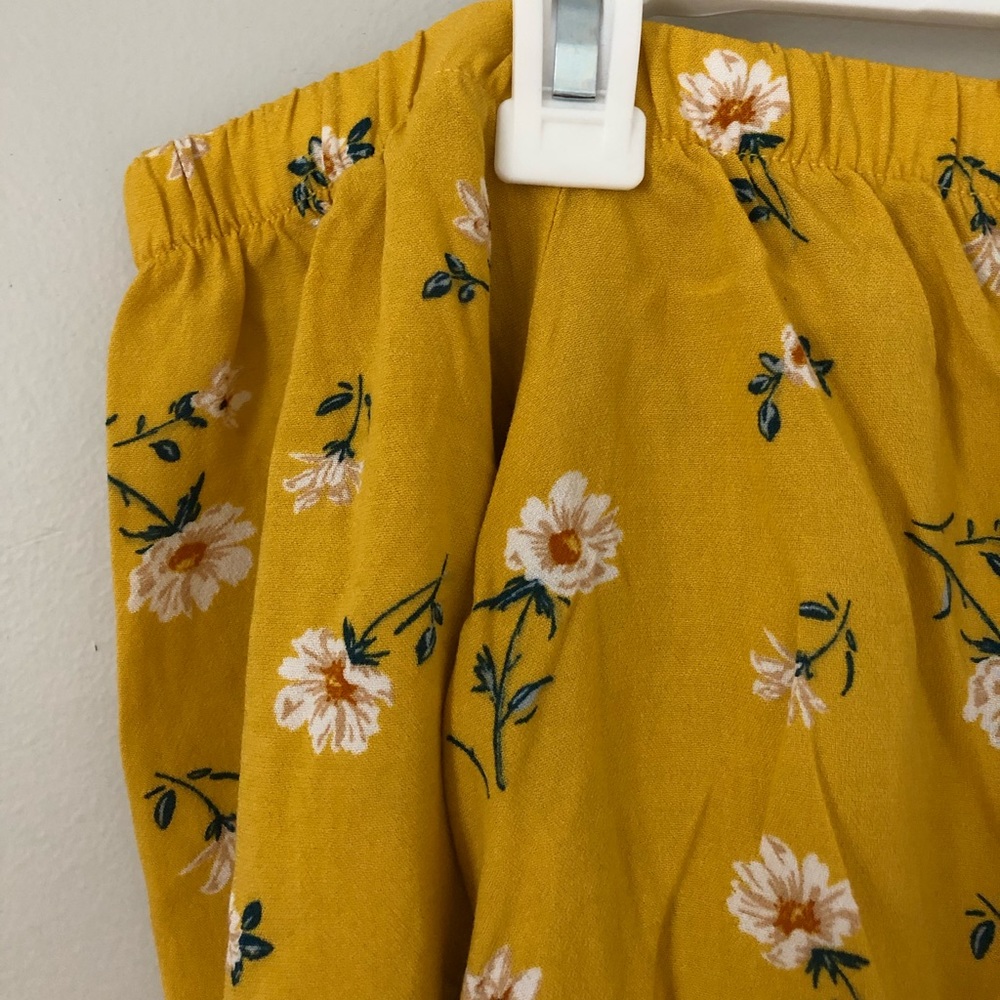Pacsun floral no shoulder top